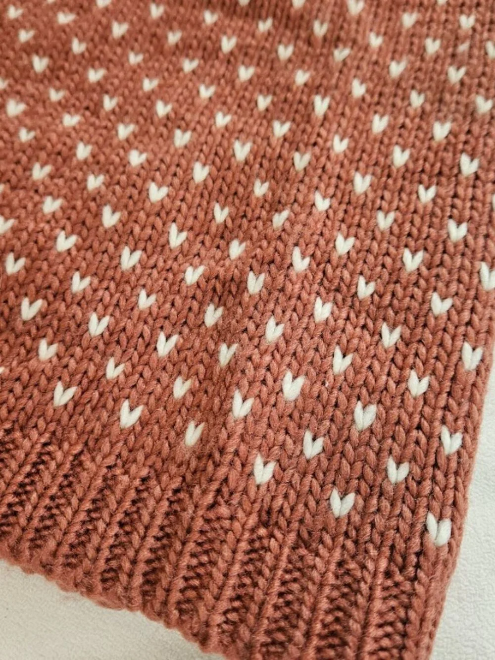 LC Lauren Conrad Pink Cowl Neck Wrap Scarf Chunky Knit Heart Neck New Tags White